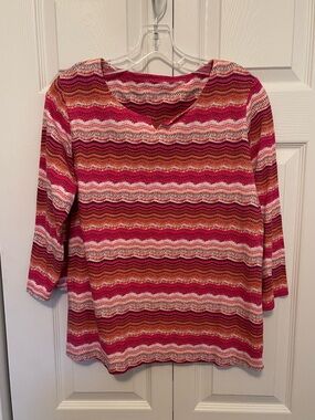 Links Multi-Color Chevron Knit Top - Size Medium